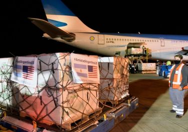 Llegaron las vacunas de Moderna donadas por Estados Unidos