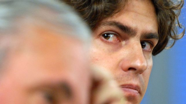 las mil piruetas de lousteau para hacer su juego: evitar definiciones