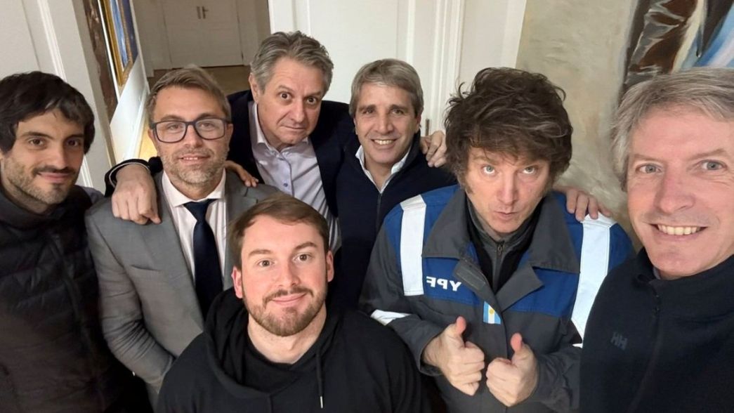 Javier Milei y Toto Caputo celebran el 1,6% de inflación