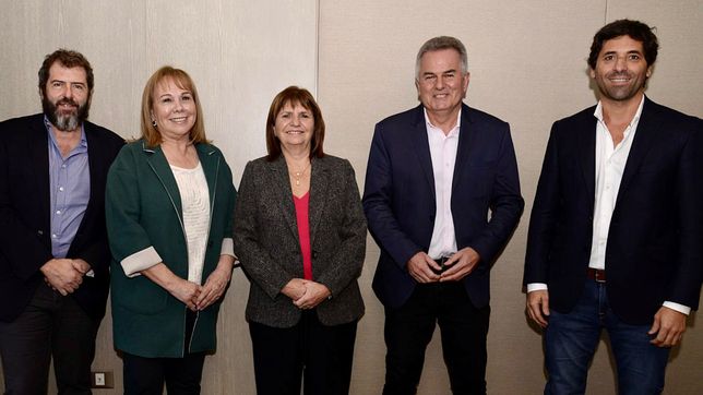 bullrich ficha para su equipo a otro intendente del interior bonaerense