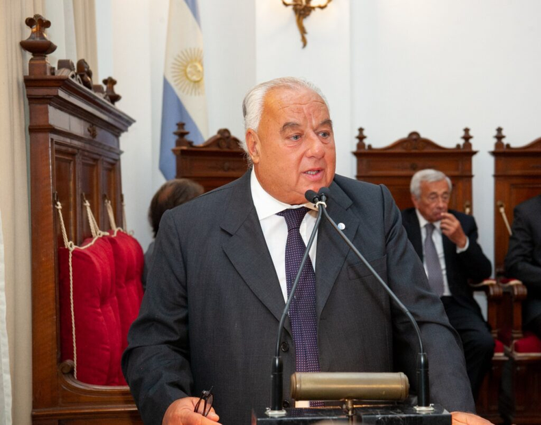 Rafael Gutiérrez quiere volver a presidir el máximo tribunal de justicia de Santa Fe.