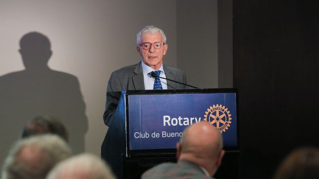 El ministro de Justicia, Mariano Cúneo Libarona, durante su exposición en el Rotary Club. El ministro de Justicia, Mariano Cúneo Libarona, durante su exposición en el Rotary Club.