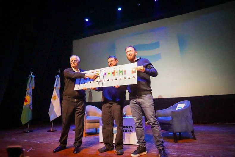 Buenos Aires: Fuerza Patria sale con toda la artillería a explicar la Boleta Única Papel