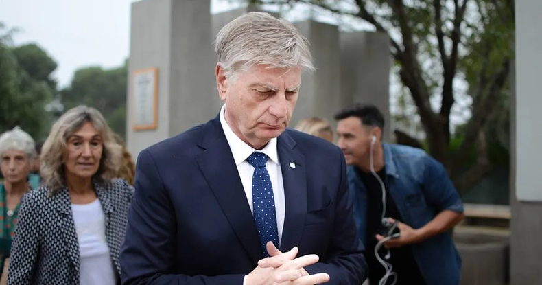 Ziliotto mandó a sus ministros a poner paños fríos, pero marcando diferencias: 