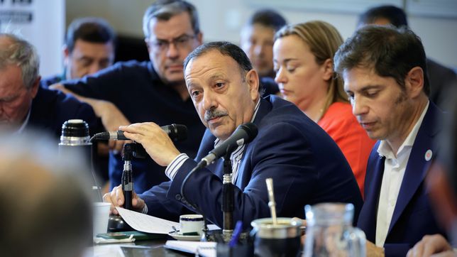 Ricardo Quintela y Axel Kicillof , dos de los gobernadores que se le plantan a Milei.&nbsp;