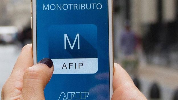 El crecimiento del monotributo, tanto social como independiente, señala la precarización de las condiciones de empleo en la Argentina.