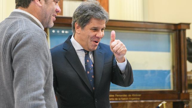 manes se jacta del apoyo de macri: dice que soy el radical con mas votos