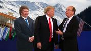 Javier Milei, Donald Trump y Larry Fink en Davos