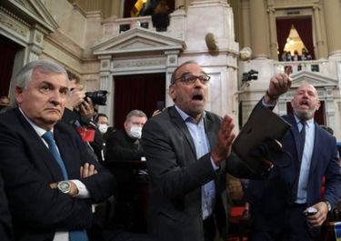 Ritondo, el cerebro del acting planificado de la retirada PRO