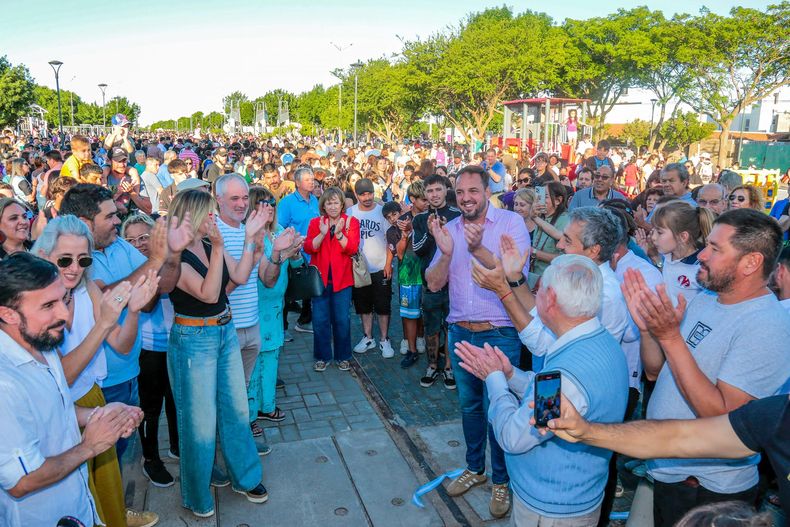 Luciano di Nápoli inaugura en Santa Rosa, capital de La Pampa, el parque lineal 