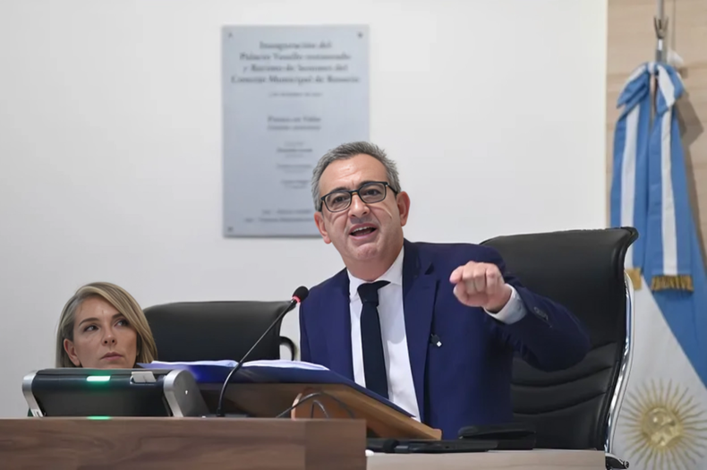Javkin acelera la autonomía de Rosario antes del recambio político en el Concejo