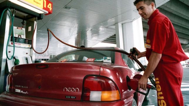 el precio de los combustibles seguira congelado hasta el 29 de febrero