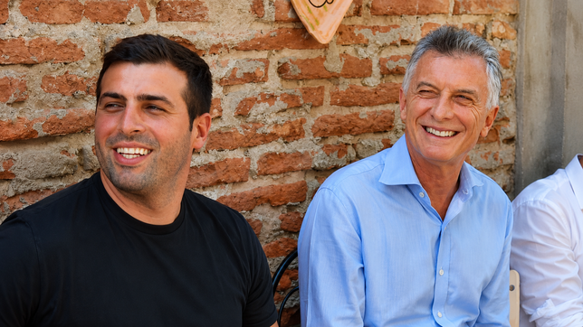 Facundo Pérez Carletti, candidato a intendente de Santiago del Estero de Despierta Santiago, junto a Mauricio Macri.