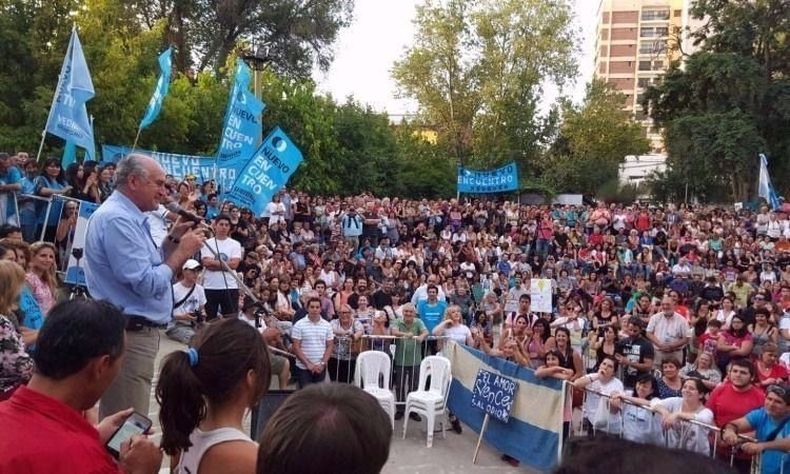 Oscar Parrilli Nuevo Encuentro Neuquén