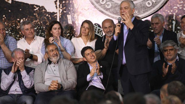 Axel Kicillof en el acto de la CGT