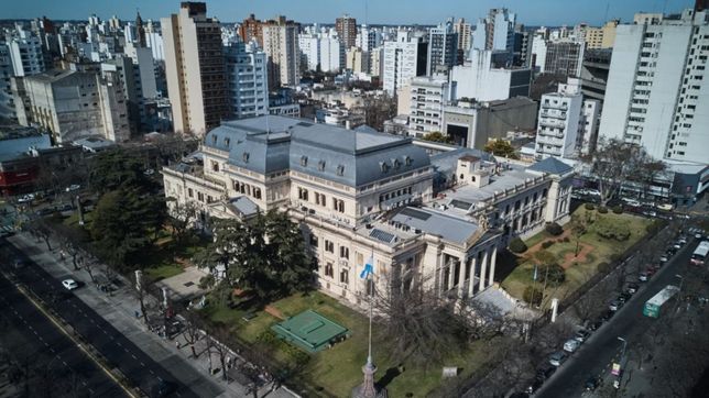 efecto atentado: refuerzan la seguridad en la casa rosada y la legislatura