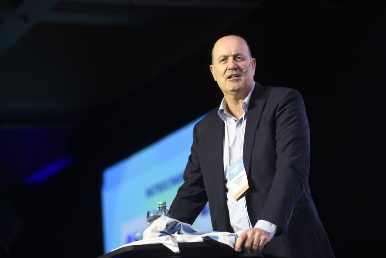 Federico Sturzenegger, el celador de la motosierra de Javier Milei.