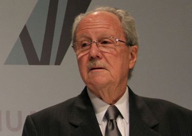 Buscan a dos empresarios y un ex funcionario por las coimas millonarias