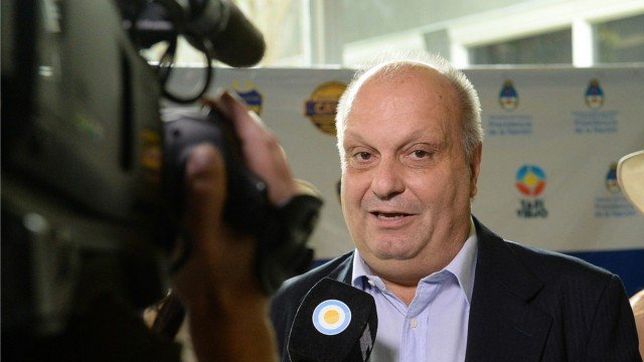 lombardi amenaza con congelar sueldos en los medios publicos