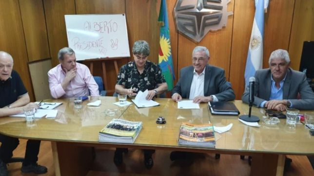 mas que boletos: quienes manejan el negocio de los colectivos en el amba