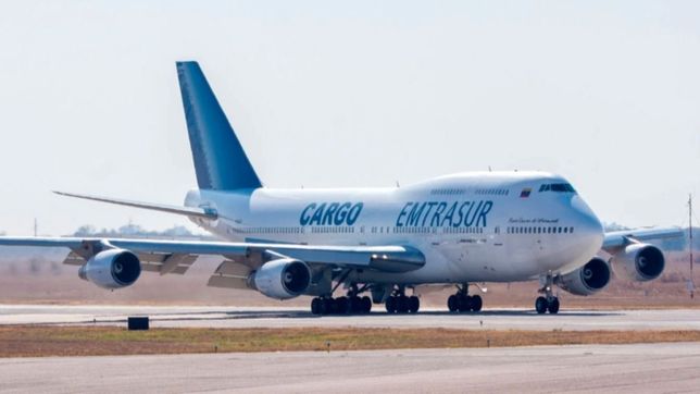 por que un avion amenaza con agitar la turbulencia diplomatica del fdt