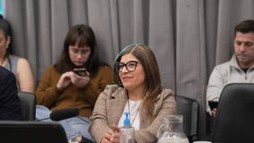 Verónica Razzini, la diputada de Santa Fe que aún no decide qué hacer de su futuro y coquetea con La Libertad Avanza.