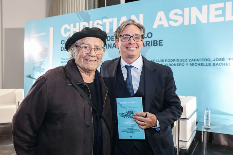 Adolfo Pérez Esquivel y Christian Asinelli en Buenos Aires.
