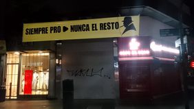 La Ciudad amaneció con pasacalles en apoyo a Macri La Ciudad amaneció con pasacalles en apoyo a Macri