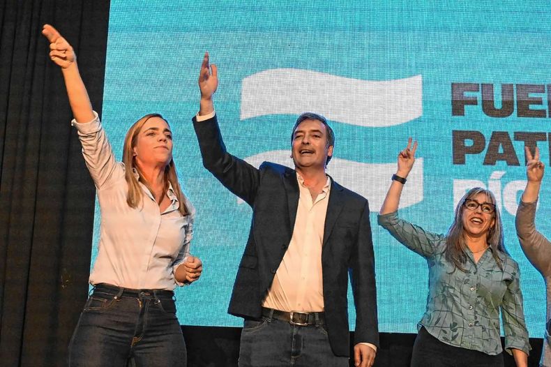 María Emilia Soria, Martín Soria y Adriana Serquis. 
