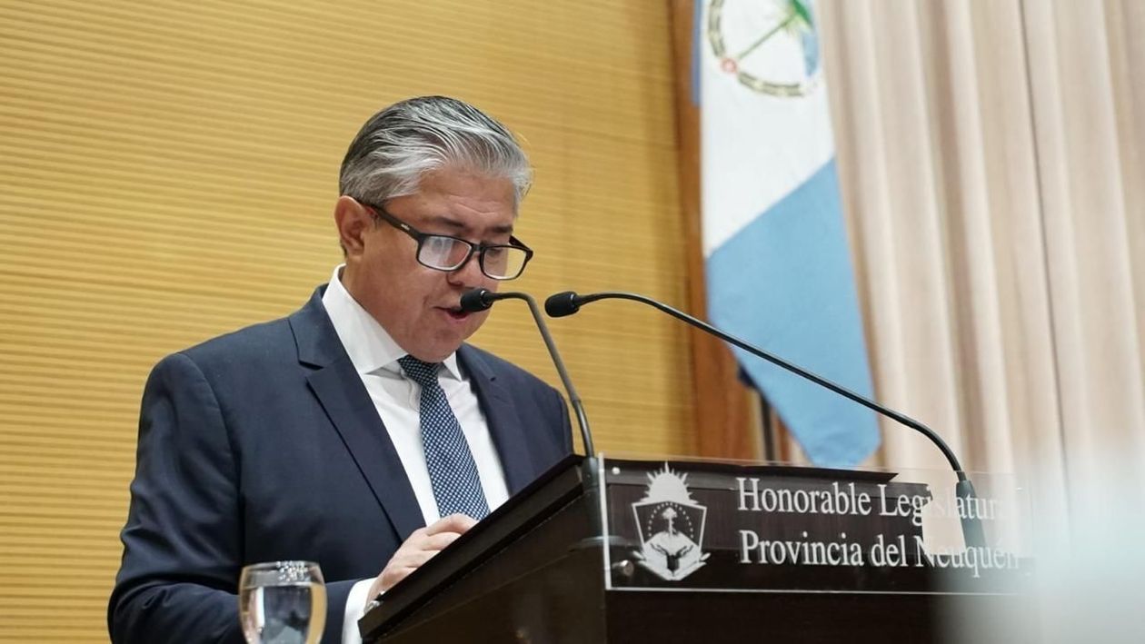 Apertura de sesiones ordinarias en Neuquén y Río Negro: Rolando Figueroa y Alberto Weretilneck en vivo