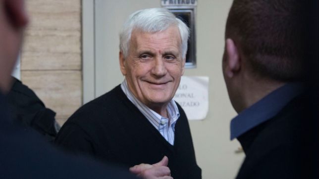 saco la mano antonio