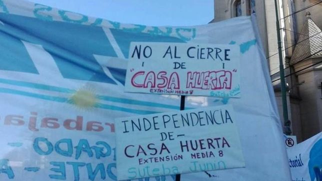 junin: el cierre de una escuela potencia la tension entre docentes y cambiemos