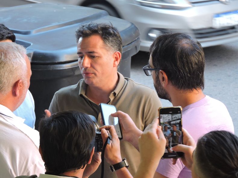 En diálogo con la prensa, Gabriel Bornoroni negó que exista una interna con la Diputada Celeste Ponce, que de todos modos no fue al acto.