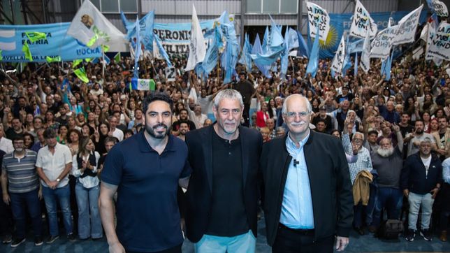 taiana y ferraresi lideraron un masivo acto de fuerza patria en avellaneda