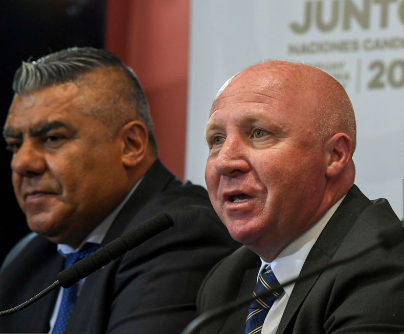 Carlos Javier Mac Allister, el líder del PRO en La Pampa, junto a 