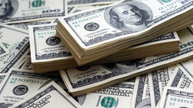 que provoca la ola de calor que recalienta el dolar blue