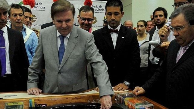 gestion scioli: confirman juicio por millonario desfalco en loteria