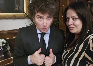 La ministra de Capital Humano, Sandra Pettovello y el presidente Javier Milei