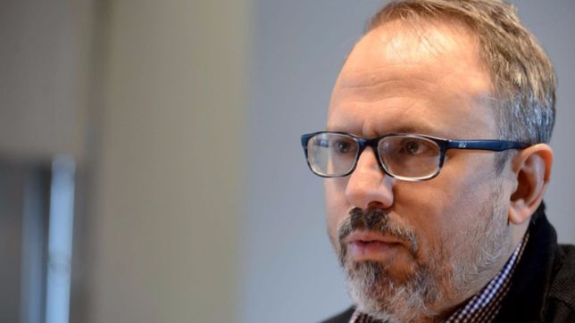 valenzuela: esta mal que alguien desde su casa opine de todo