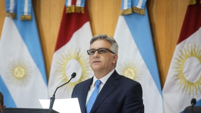 Martin Llaryora en la Legislatura de Córdoba