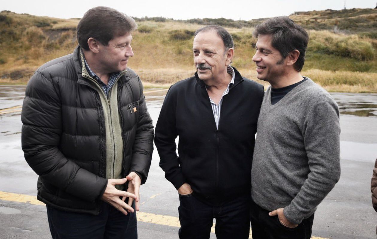 Axel Kicillof, Ricardo Quintela y Gustavo Melella.