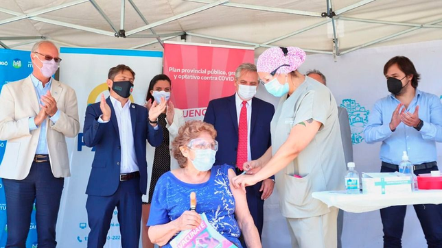 voto vacuna: kicillof, entre la campana del millon y reproches a intendentes