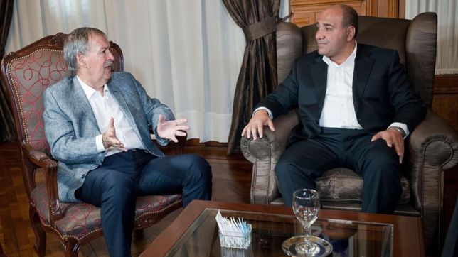 los gobernadores aprovechan un encuentro institucional y hacen cumbre en tucuman