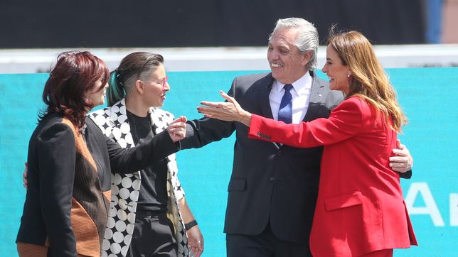 Letra P | Fernández - Tolosa Paz - Olmos - Mazzina.jpg