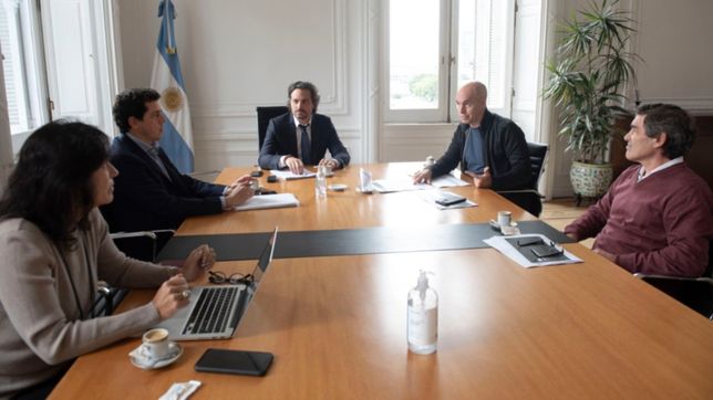 aperturistas tuercen la mano de larreta, que busca el ok de olivos