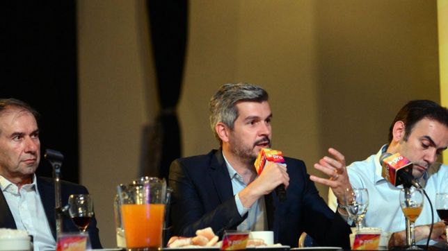 la tropa pro fue a buscar definiciones y se llevo pronosticos de brotes verdes