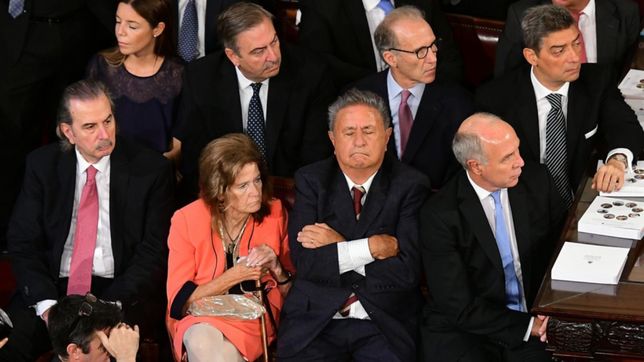 lorenzetti zafo de carrio, la risa incomoda de lousteau y el desliz de michetti