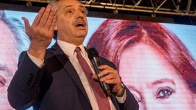 Jubilaciones, Leliq y dólar: Fernández pateó el cable pelado de la campaña