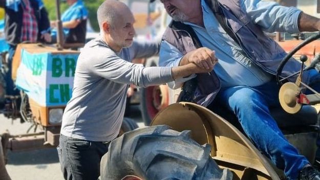 Juntos por la foto: la oposición convirtió el tractorazo en un acto de campaña