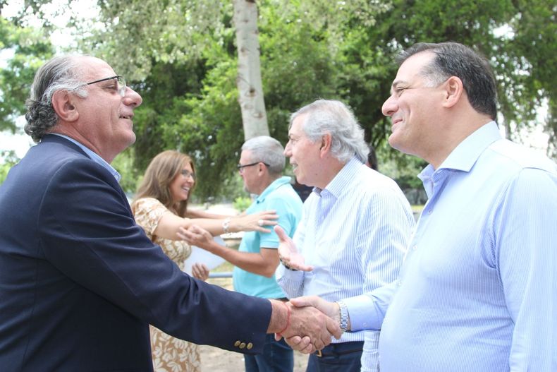 Darío Capitani recibe a la comitiva de la Región Centro.